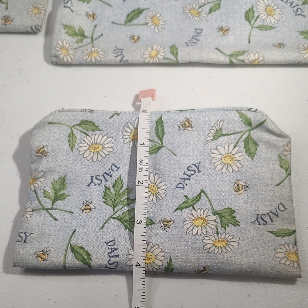 Longaberger Set Of 3 Make Up/Cosmetic Bags In Daisy Fabric - Picture 5 of 11